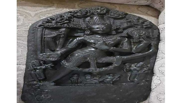 দিনাজপুরের ফুলবাড়ীতে ৩ কোটি মূল্যের কষ্টি পাথরের মূর্তি উদ্ধার