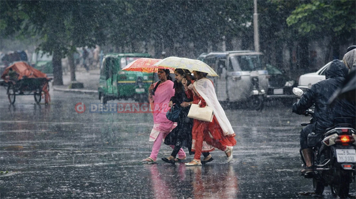 দেশের ১৭ জেলায় বজ্রসহ বৃষ্টির শঙ্কা