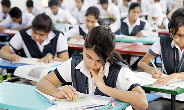 সারাদেশে এইচএসসি পরীক্ষা শুরু