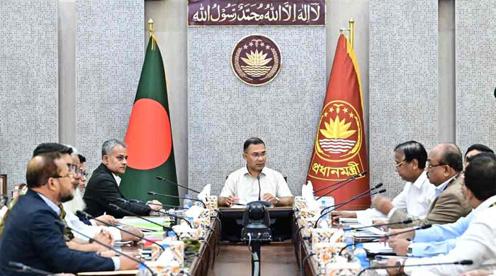 রাজধানীতে বৃত্তাকার সড়ক নির্মাণকাজের গতি বাড়াতে প্রধানমন্ত্রীর নির্দেশ